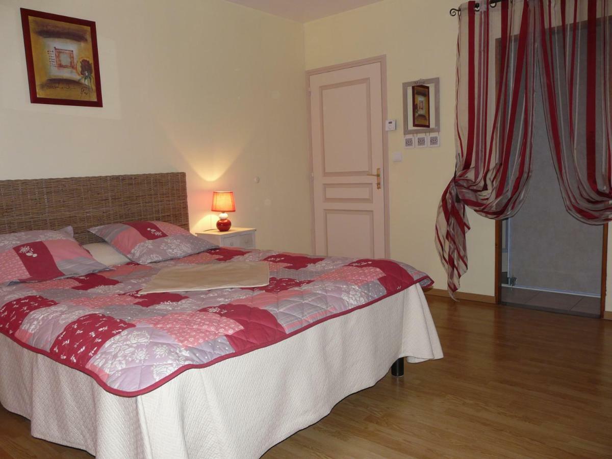 Chambre D'Hotes Le Pot Au Lait Bed & Breakfast Villaines-la-Juhel Dış mekan fotoğraf